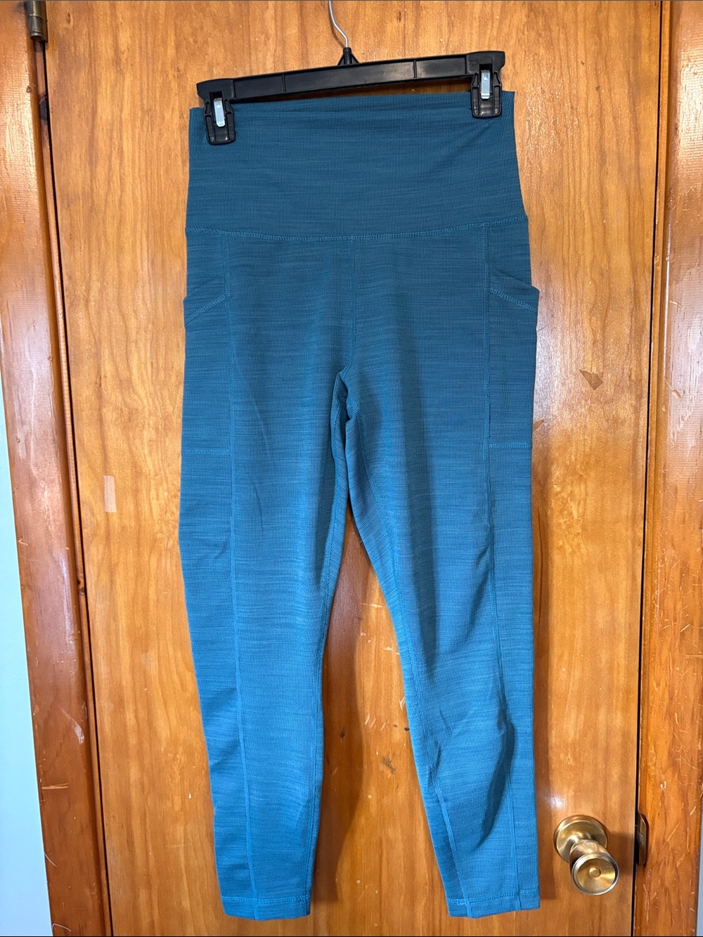 NWOT Women's High-Waist Teal Rib Leggings with Side Pockets - Size L